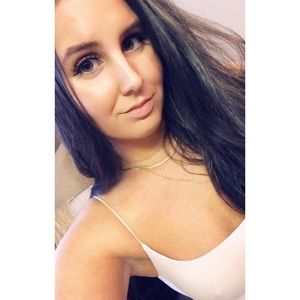 Meet your Posher, Lauryn